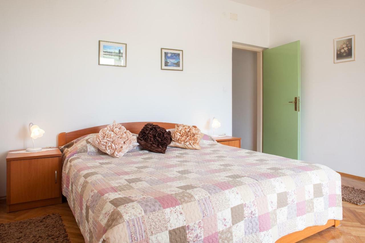 Apartments Cvjetni Dvori Makarska Ngoại thất bức ảnh
