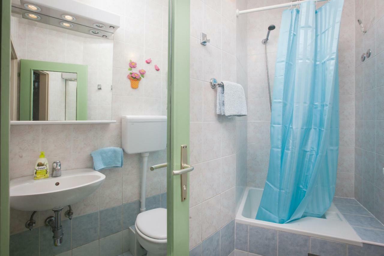 Apartments Cvjetni Dvori Makarska Ngoại thất bức ảnh