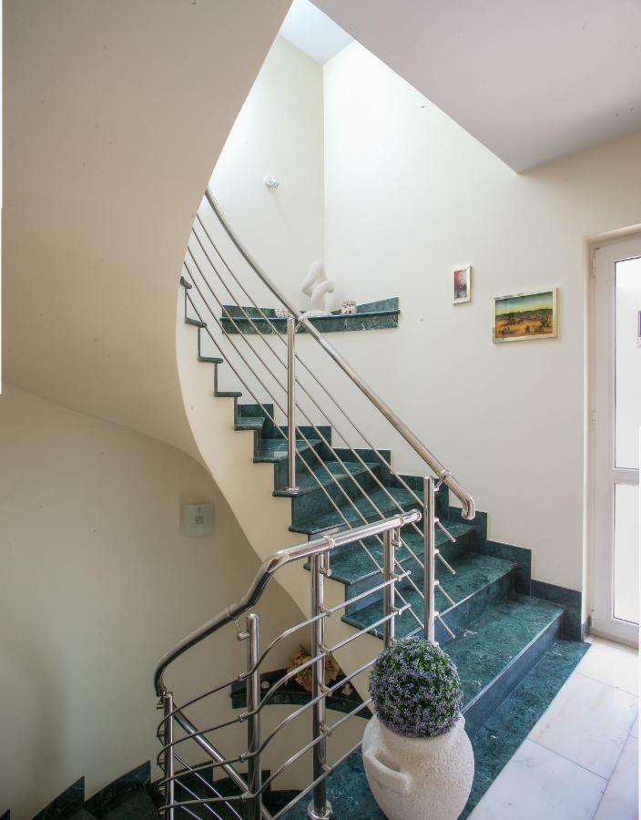 Apartments Cvjetni Dvori Makarska Ngoại thất bức ảnh